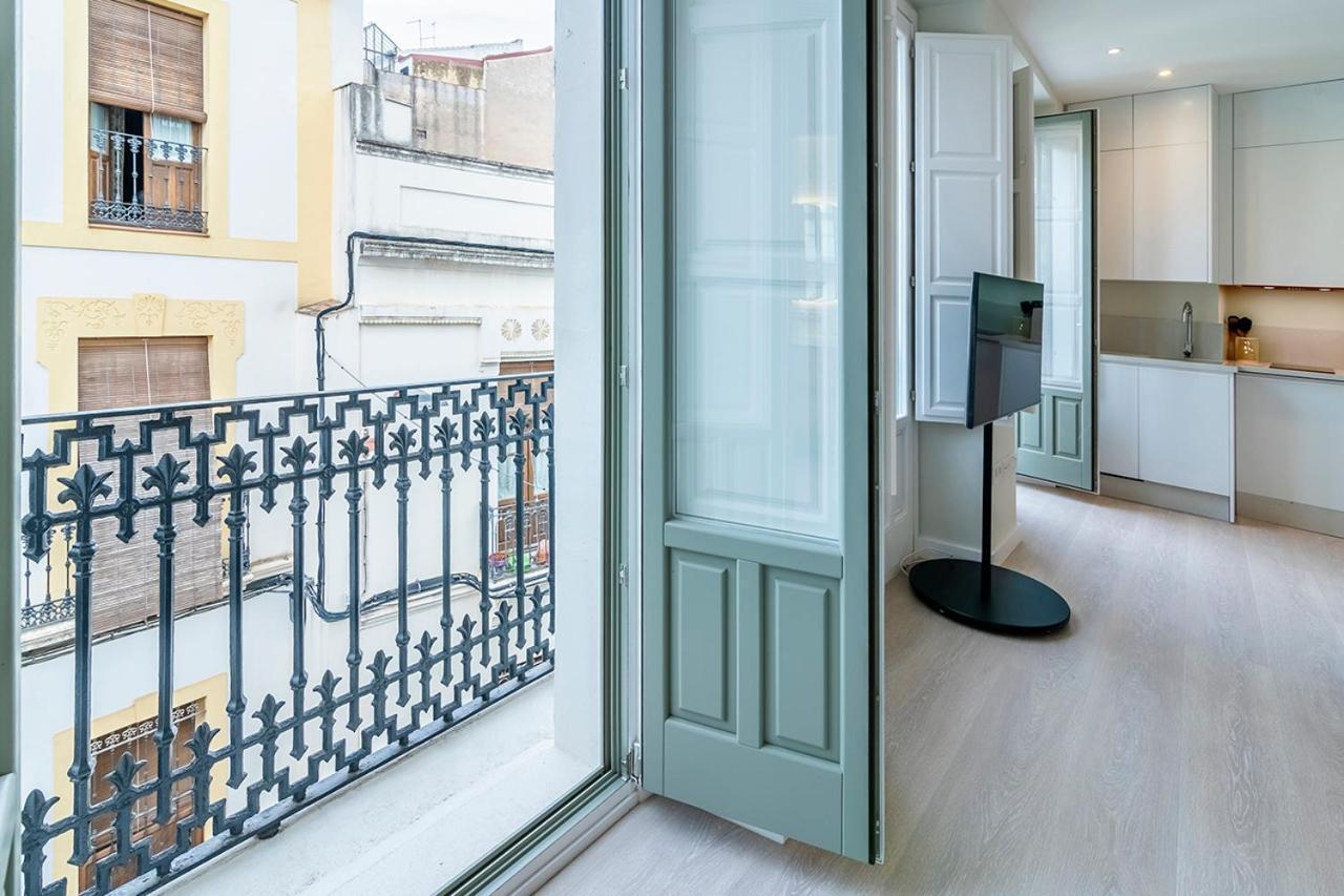 Apartment Center & Free Private Parking *